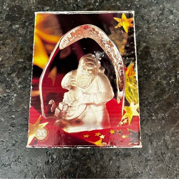 Cristal D’Arques Santa Paperweight with box - Picture 2 of 4